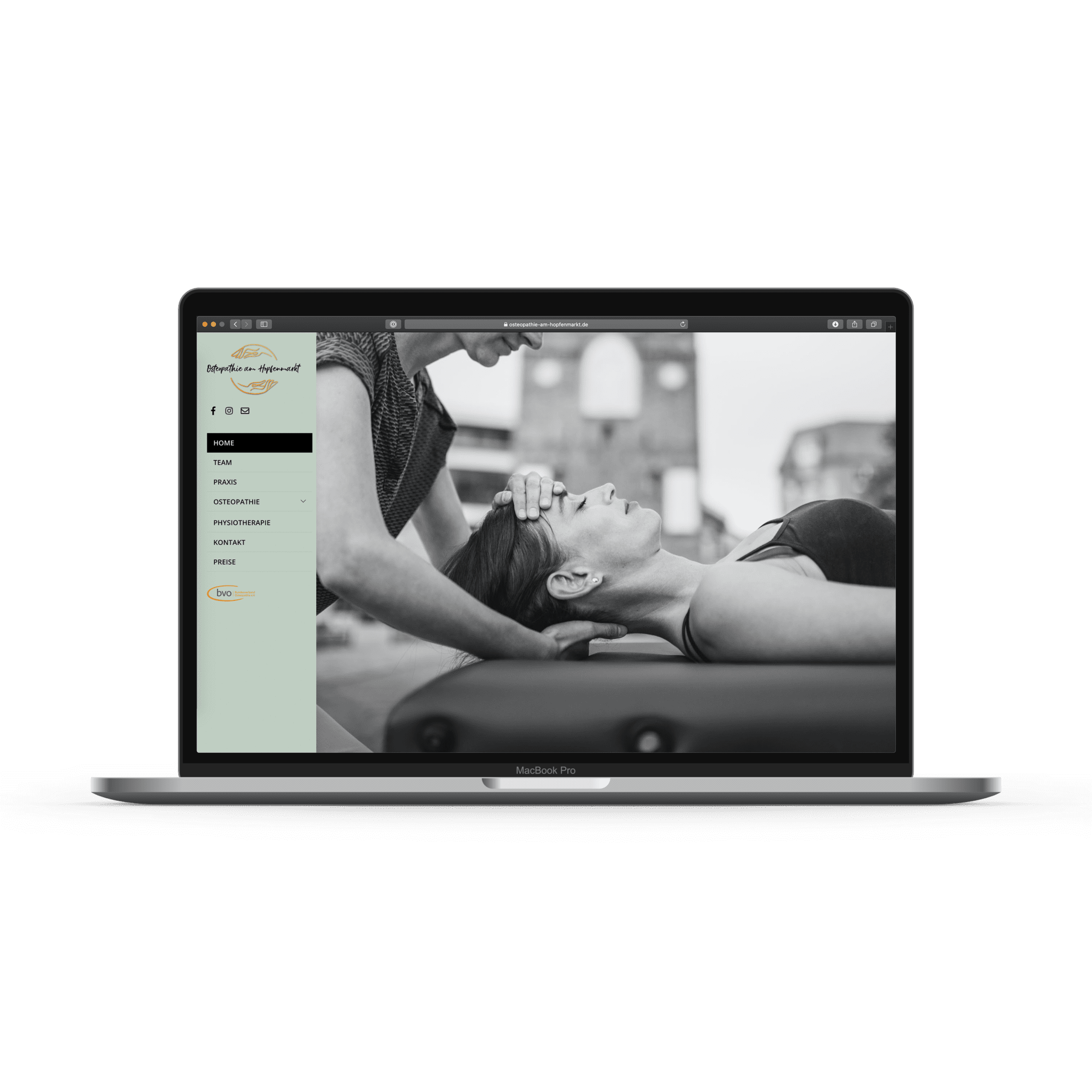 Mockup - Macbook - Home Mockup - Macbook - Home